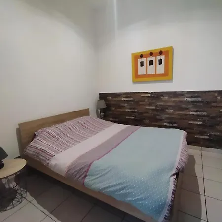 Apartment Elaia *